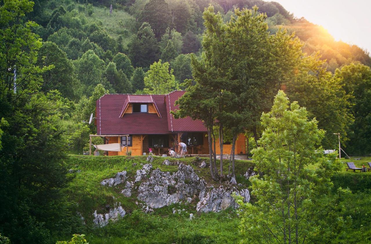Father'S Land Rakovica Eksteriør bilde